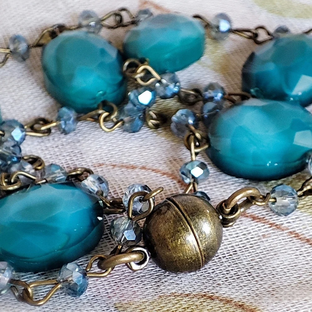 Teal Dusty Blue Glass Oval Faceted  Dual Chain Bracelet Brass Magnetic Clasp EUC